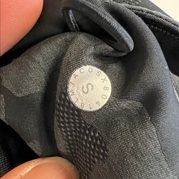 Lululemon T.H.E Short Linerless Mesh Camo 9” - Picture 7 of 7